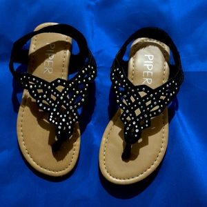 Black sandals size 8